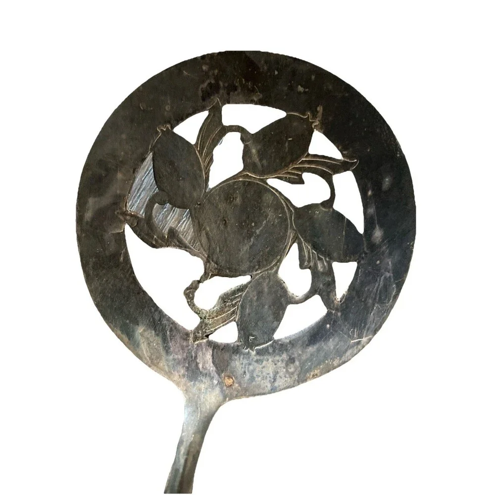INTERNATIONAL SILVER Silverplate~Elegant Slotted 6